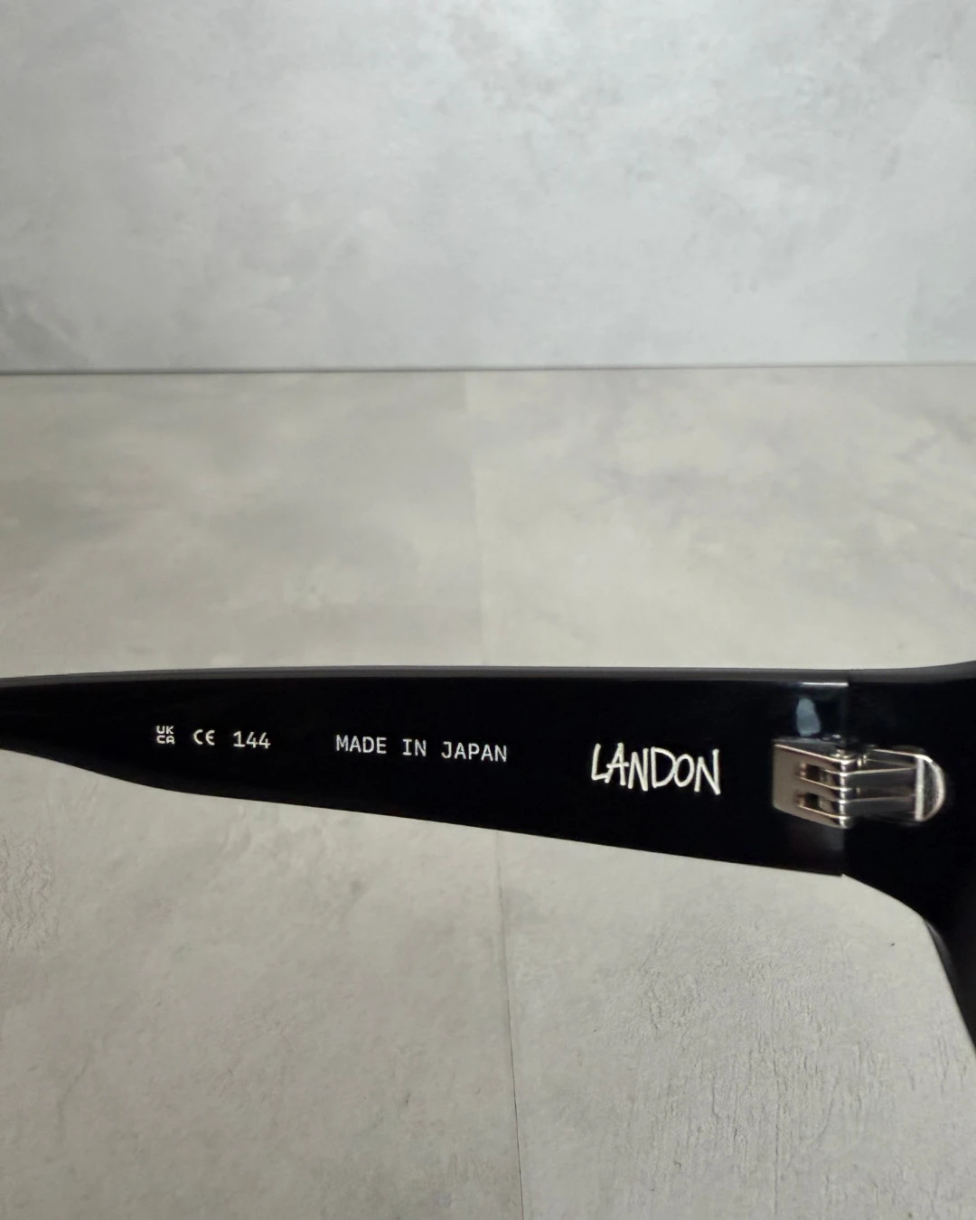 Stussy Landon Sunglasses black / black lens – OS