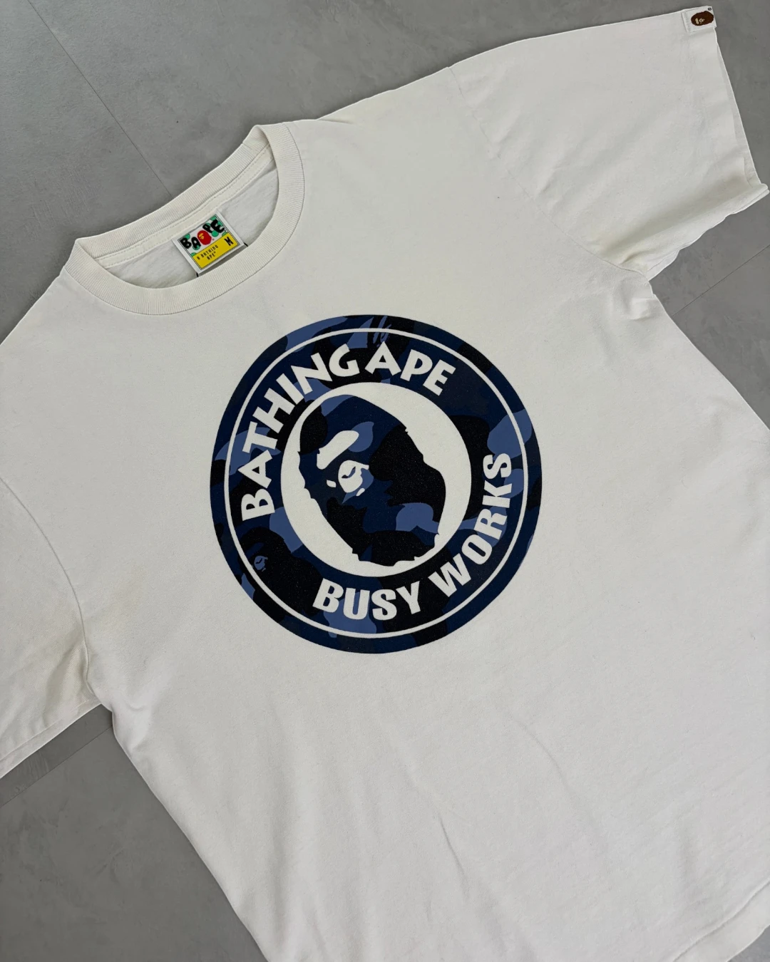 Bape Busy Works Navy Camo T Shirt white - M