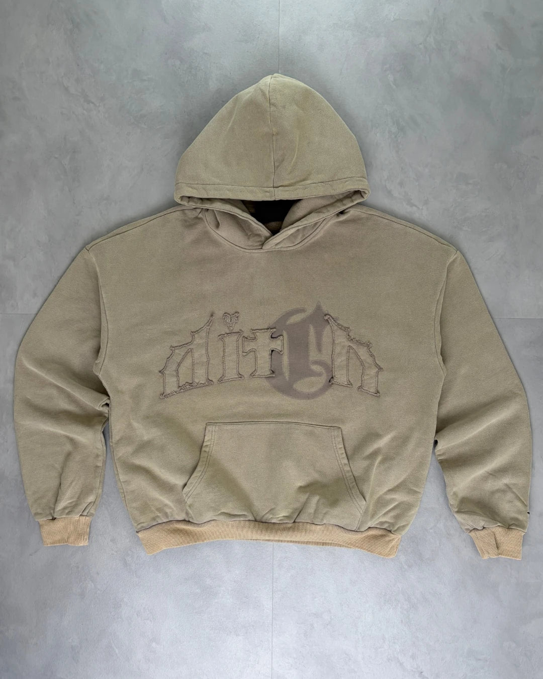 Corvidae X Ditch Patch Pullover sand