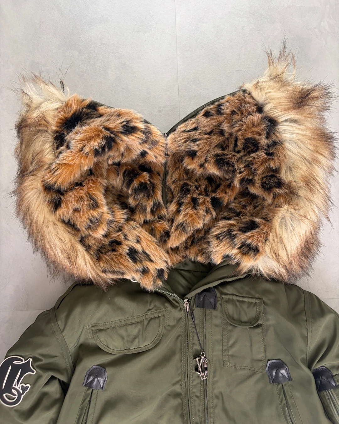 Corvidae Leopard Parka Jacket khaki – M