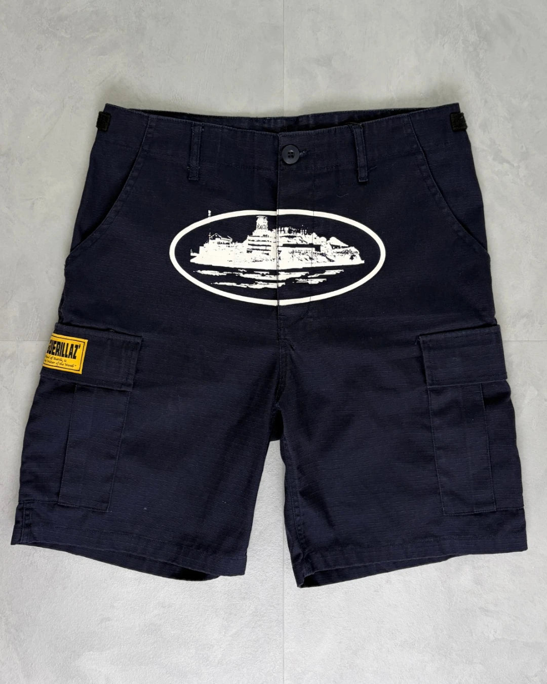 Corteiz Alcatraz Cargo Shorts navy – S