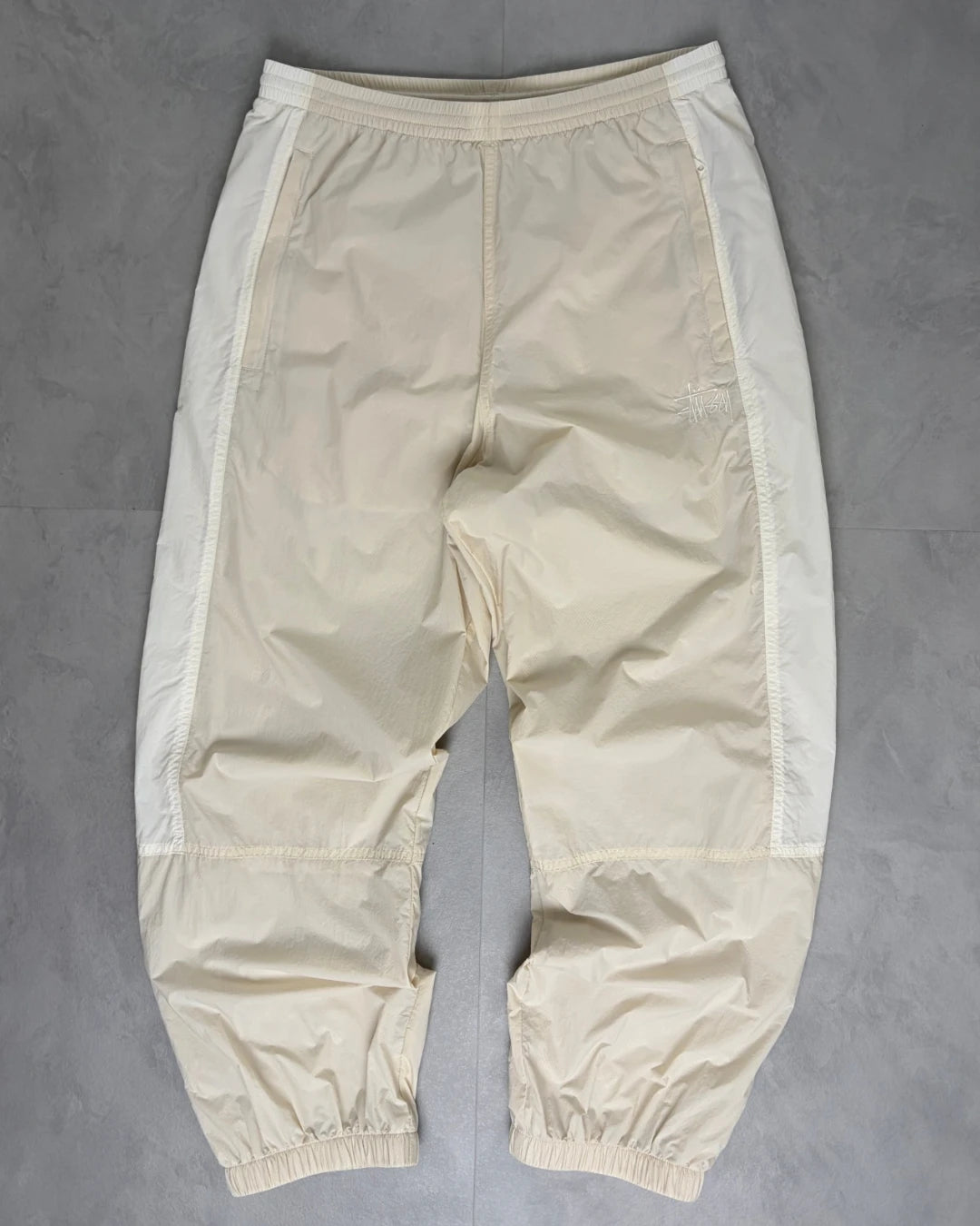 Stussy Nylon Track Pants bone – (NEW) / S